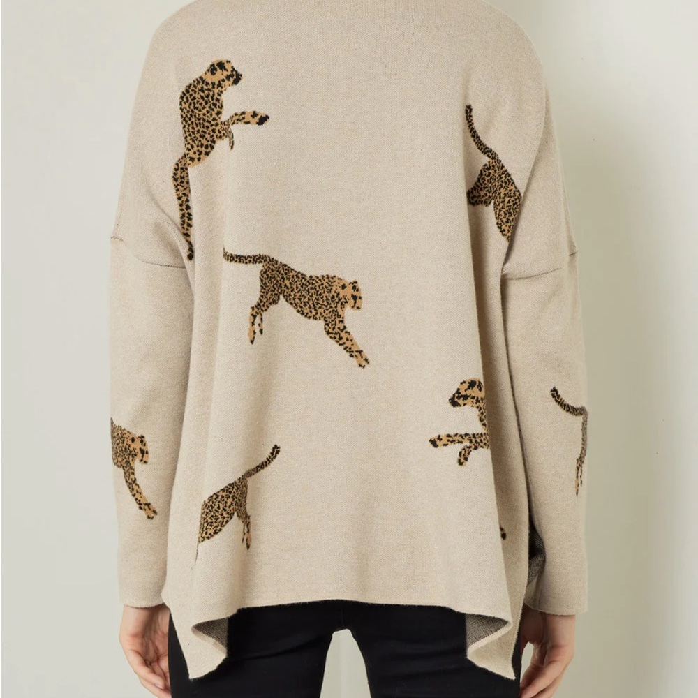 Leopard Sweater - Picture 4 of 4